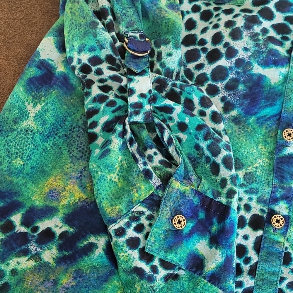 Animal print green and blue blouse - Picture 4 of 4